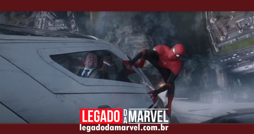 Herói ativa paraquedas em novo comercial de Homem-Aranha: Longe de Casa!