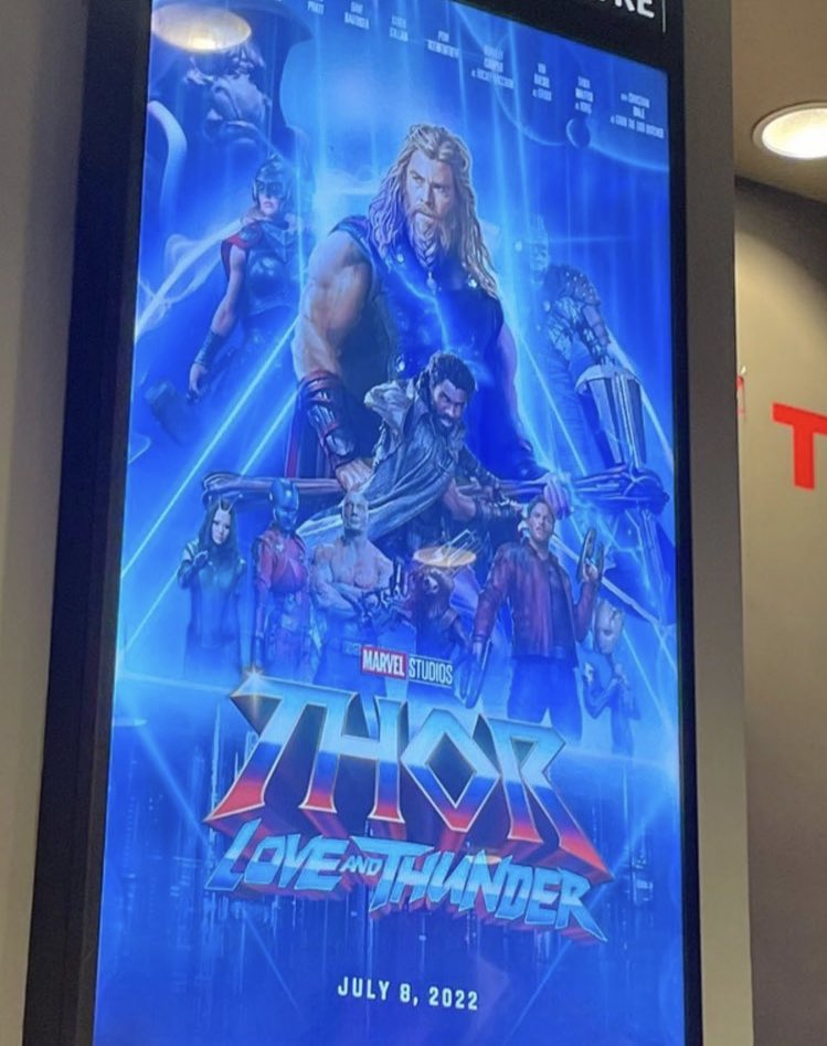 Cinema usa pôster falso de Thor 4.