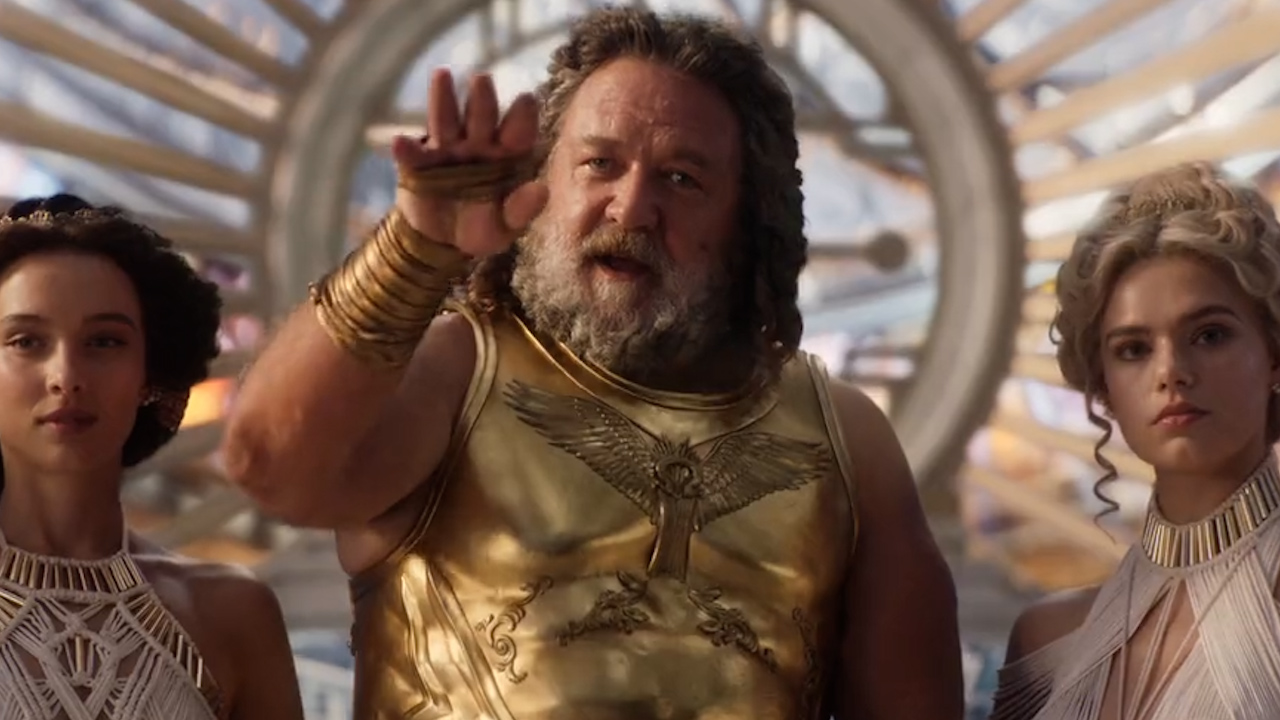 Russell Crowe como Zeus no trailer de Thor 4.