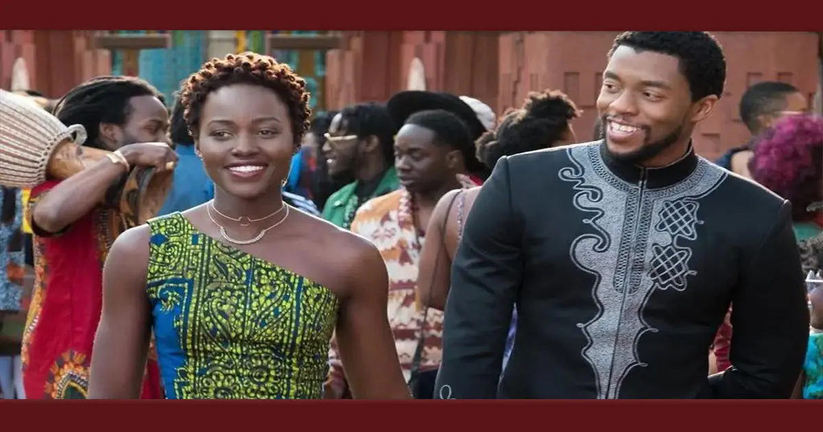  Lupita Nyong’o homenageia Chadwick Boseman na data de 3 anos de sua morte