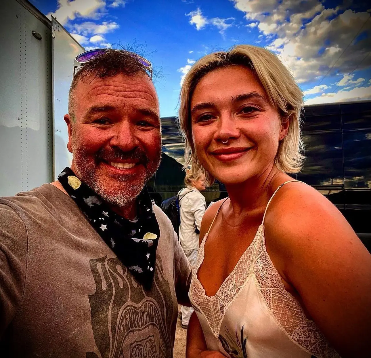 foto do set de thunderbolts com a florence pugh