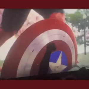 Capitão América 4: Vídeo traz fãs vibrando com o trailer no cinema