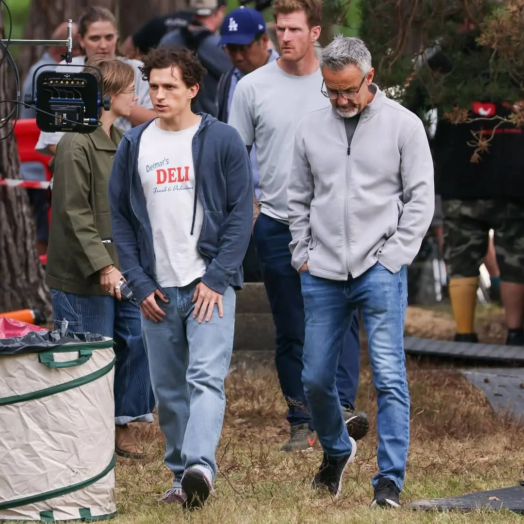 peter parker nos bastidores de homem-aranha 4