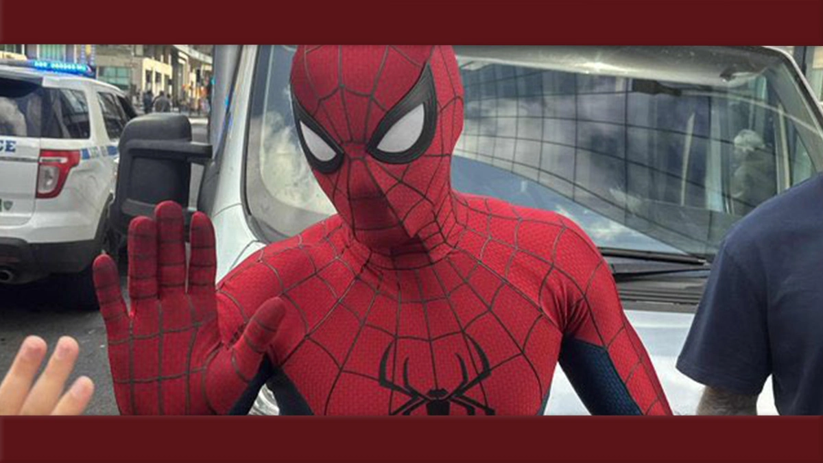 Novo uniforme do Homem-Aranha