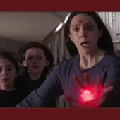 Vaza cena do reencontro dos filhos da Feiticeira Escarlate