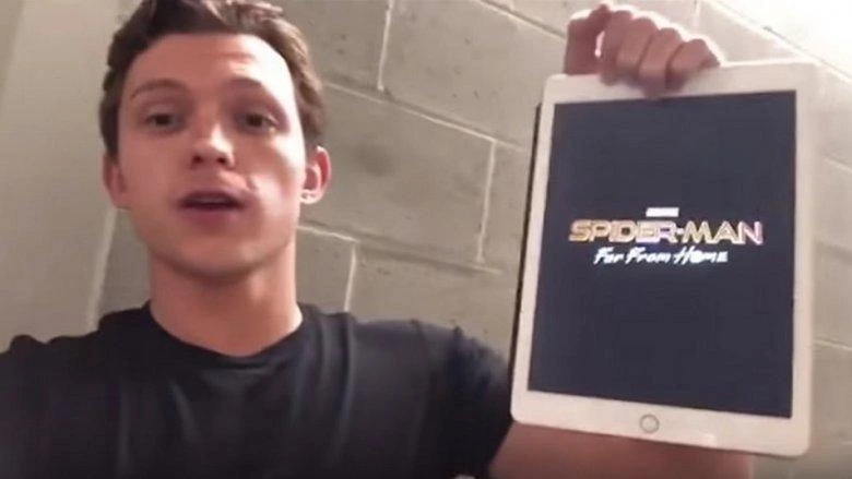 Que balde de água fria! Tom Holland, o interprete do Homem-Aranha, deu um grande spoiler sobre quem morrerá no próximo filme dos Vingadores.