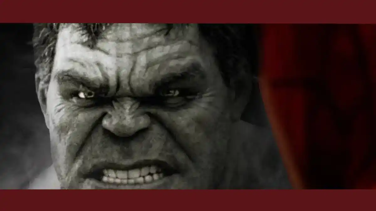 Homem-Aranha 4 Novo pôster oficial de 'Um Novo Dia' mostra o Hulk na tão falada cor cinza, mas há um porém
